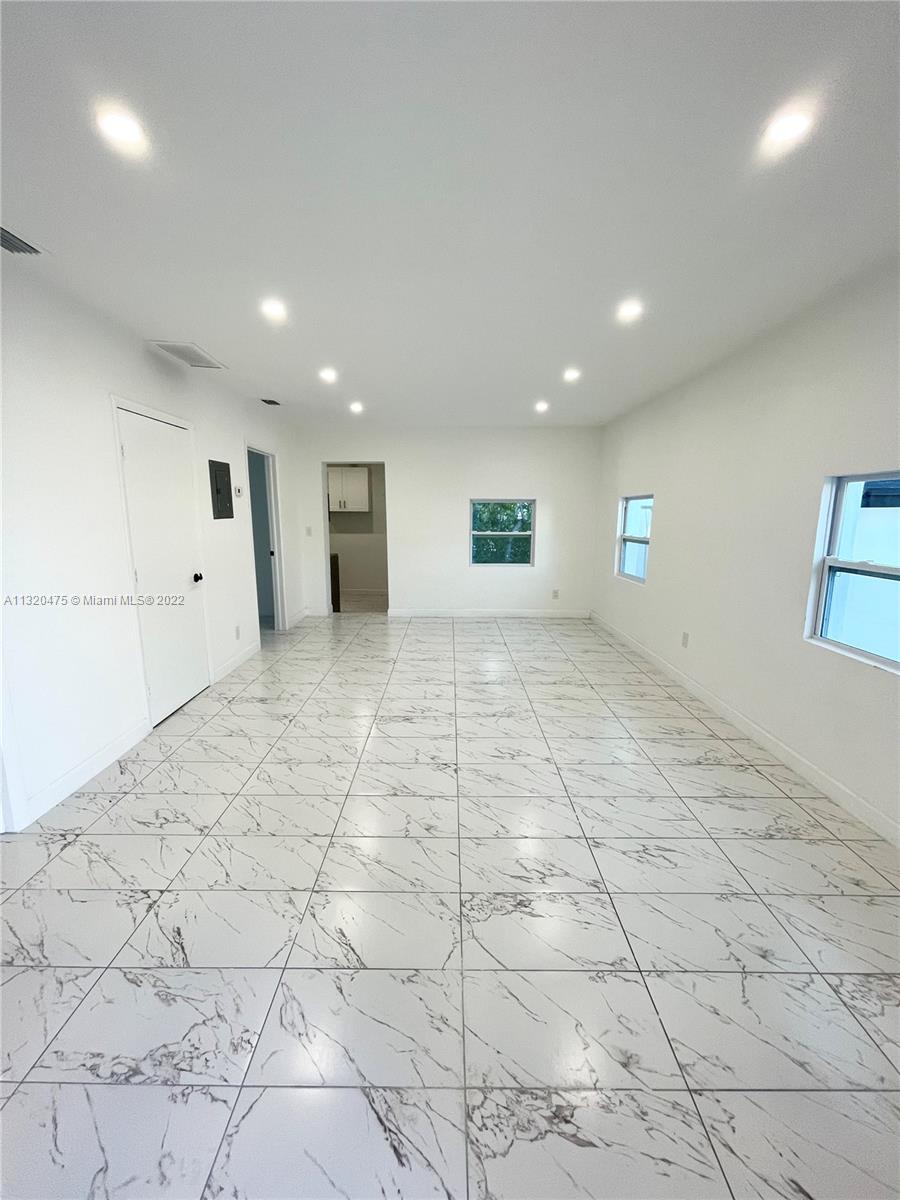 See details / 1484 sq. ft. $ 2022-12-29 0 Photo