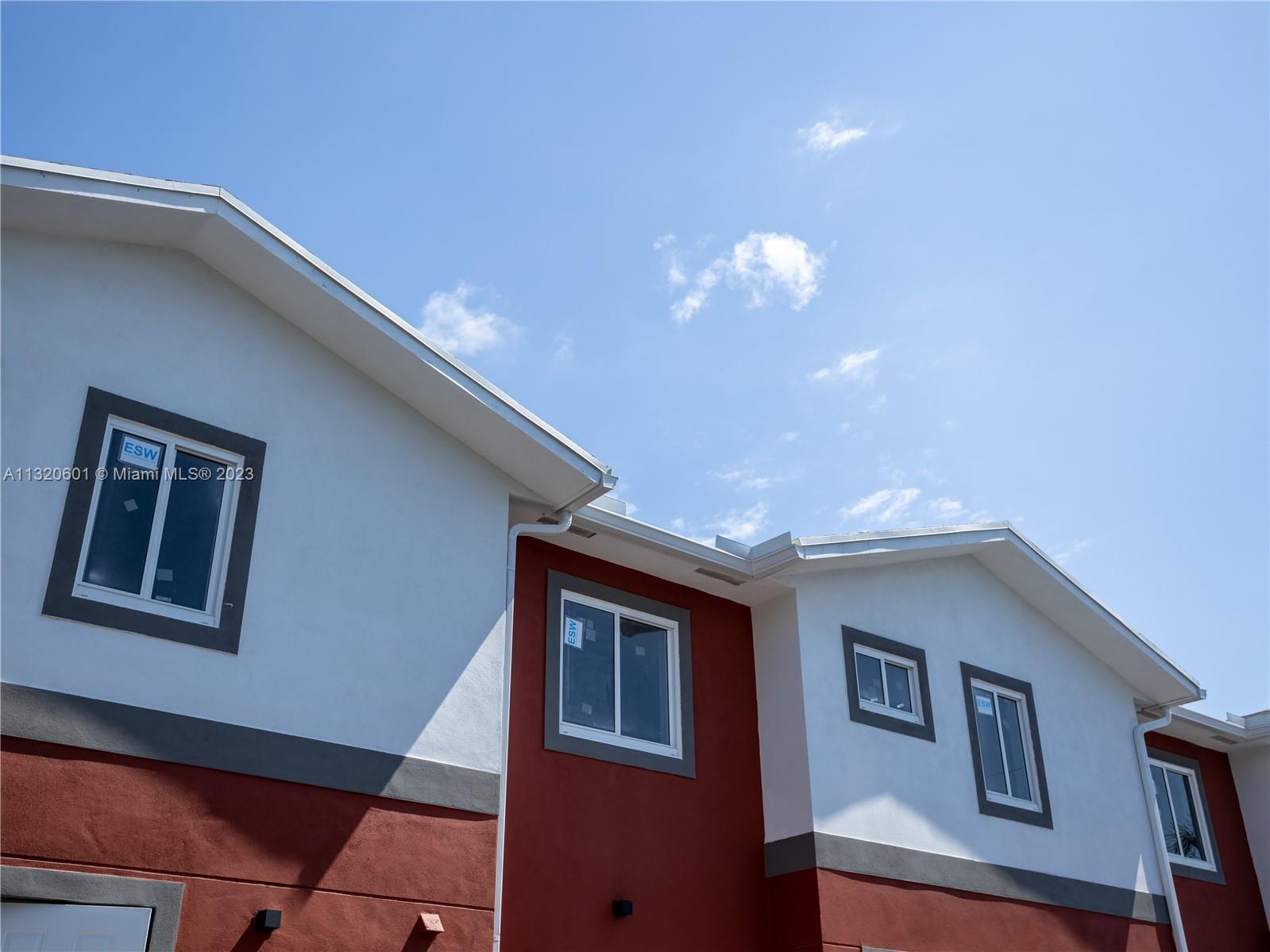 See details / sq. ft. $ 2022-12-29 0 Photo