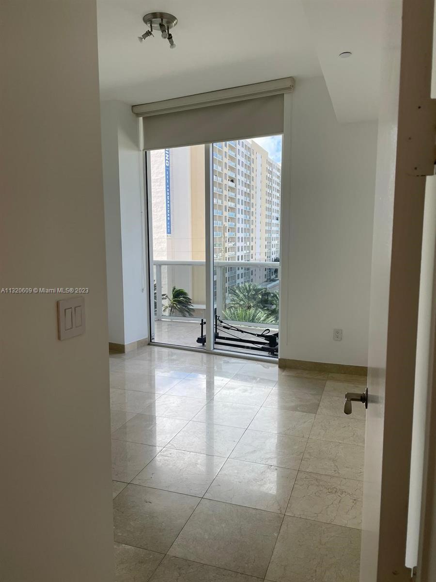 Ver detalles 505 2 / 2 1435 sq. ft. $ 2022-12-30 0 foto