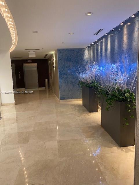 Ver detalles 505 2 / 2 1435 sq. ft. $ 2022-12-30 0 foto