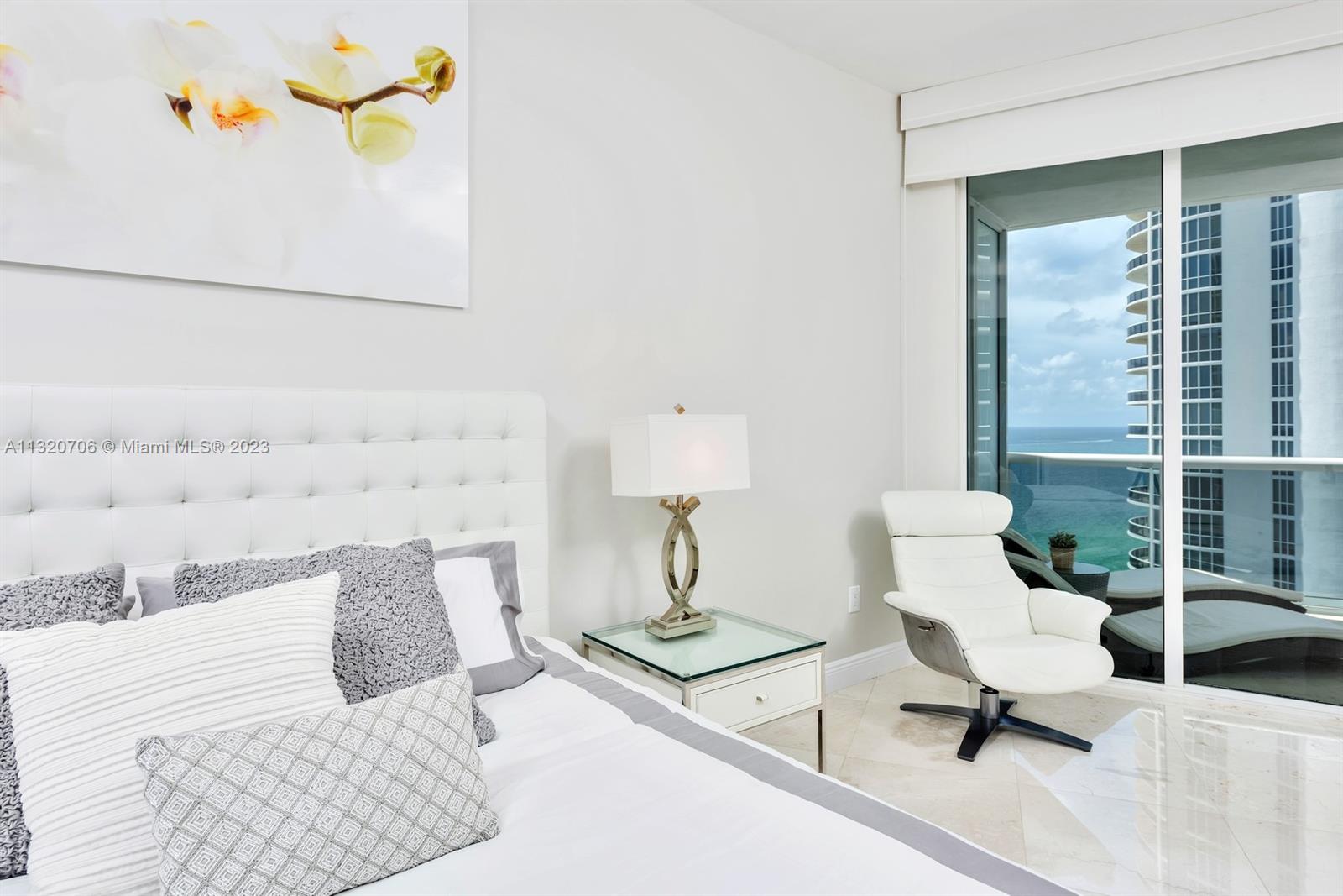 Ver detalles 2307 2 / 3 2106 sq. ft. $ 2022-12-30 0 foto