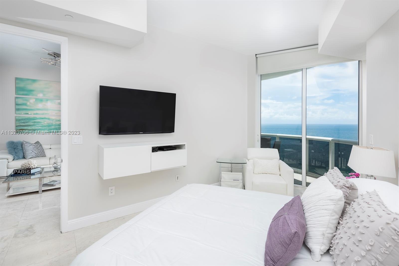 Ver detalles 2307 2 / 3 2106 sq. ft. $ 2022-12-30 0 foto