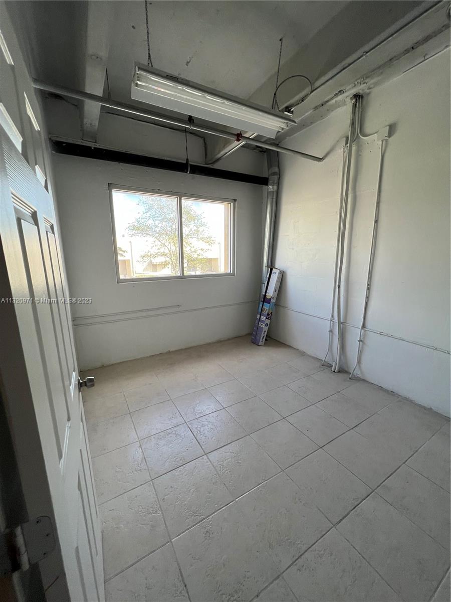 See details 104 / sq. ft. $ 2023-01-19 0 Photo