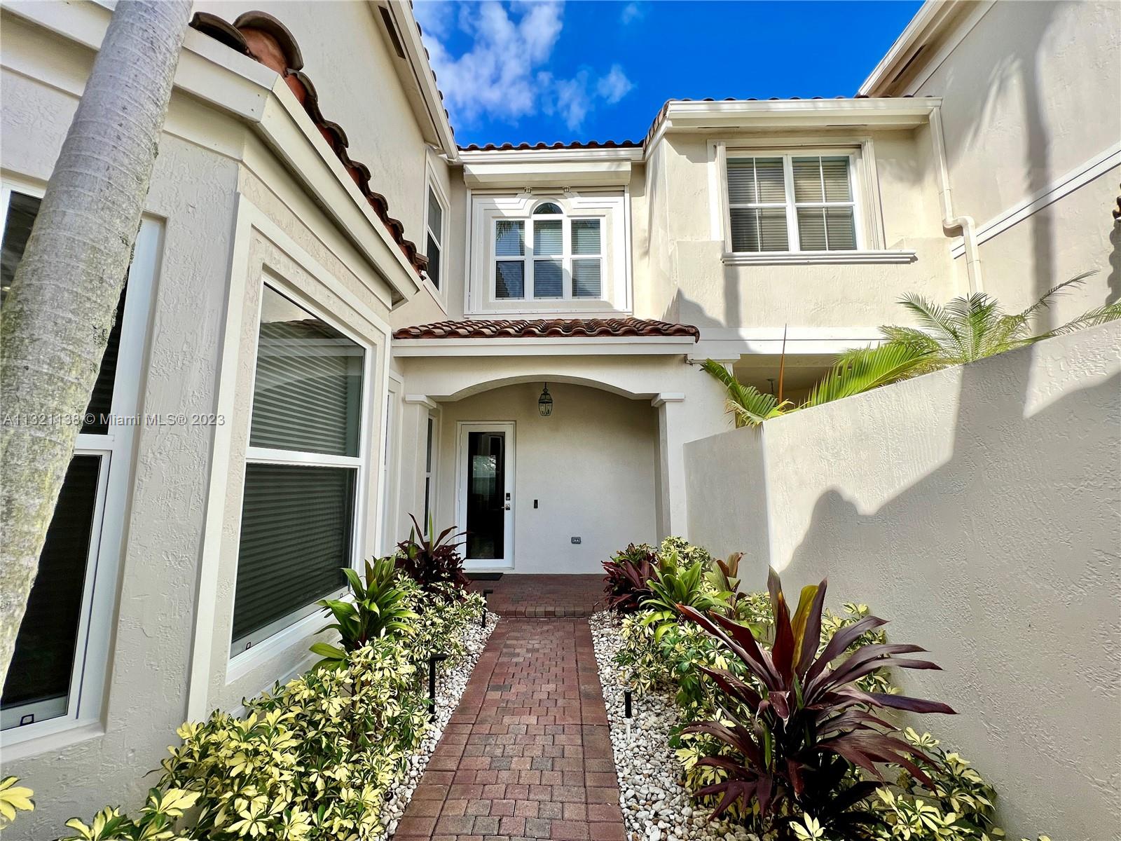 Photo of 963 Harbor Vw S (963), Hollywood, Florida, 33019 -