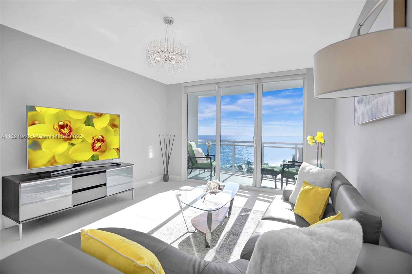Photo of 3001 Ocean Dr #1025, Hollywood, Florida, 33019 -