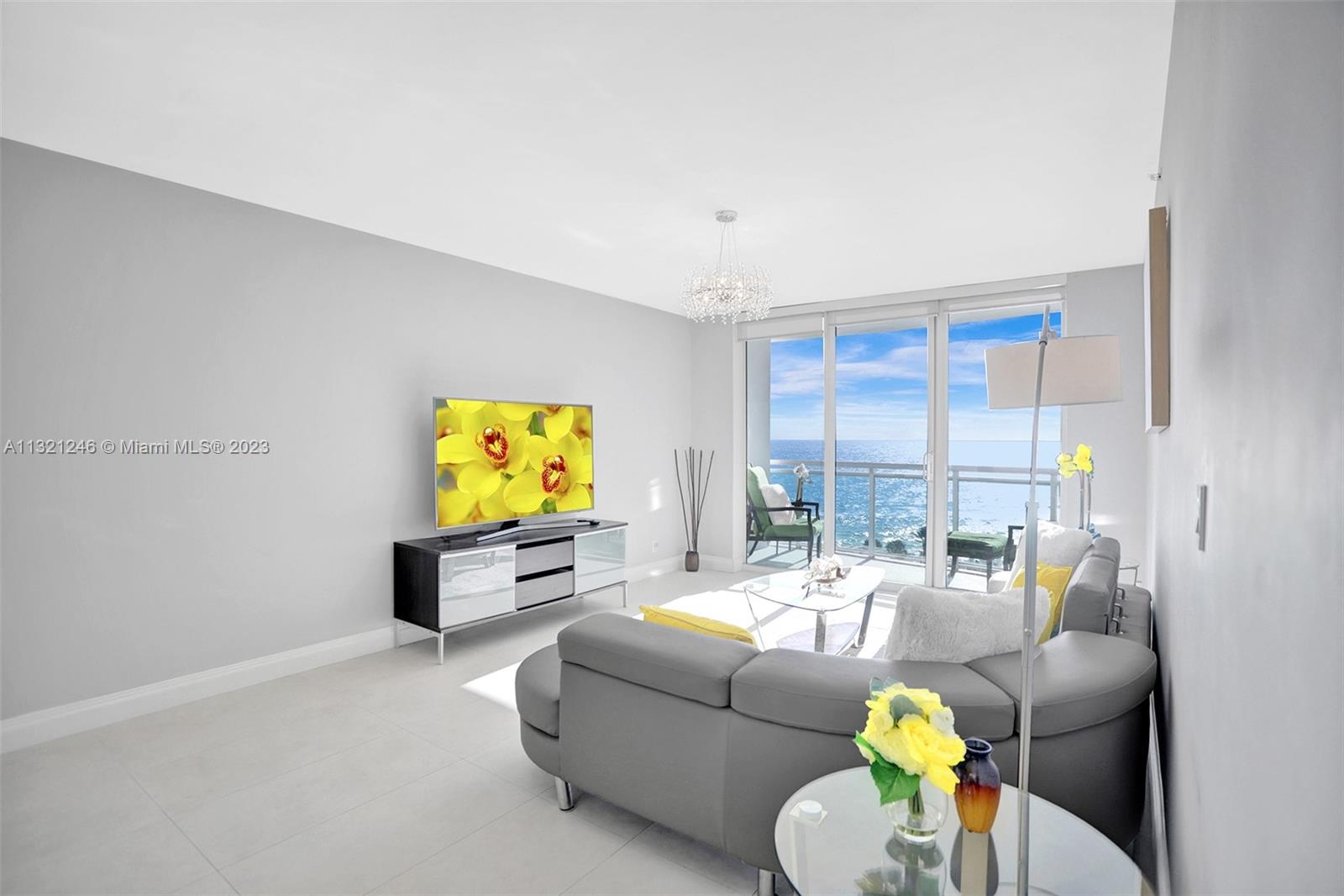 Photo of 3001 Ocean Dr #1025, Hollywood, Florida, 33019 -