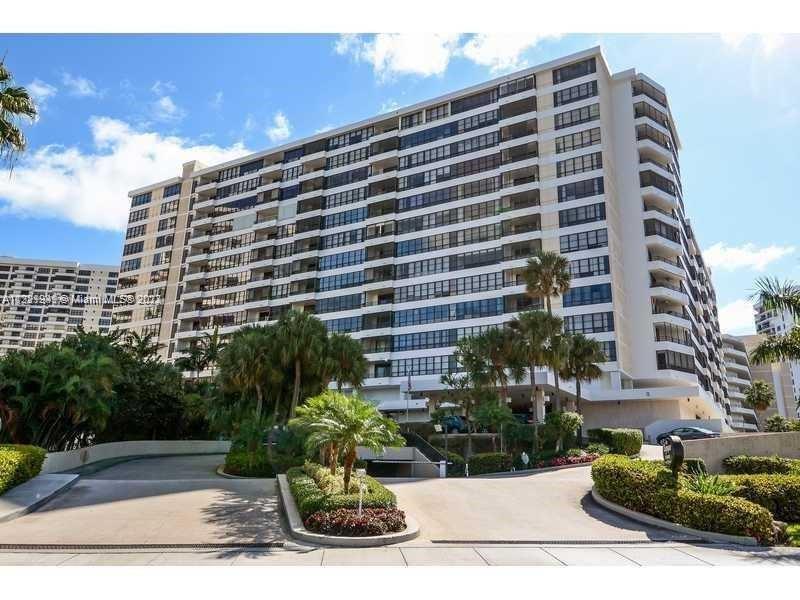 Photo of 2500 Parkview Dr #2004, Hallandale Beach, Florida, 33009 -