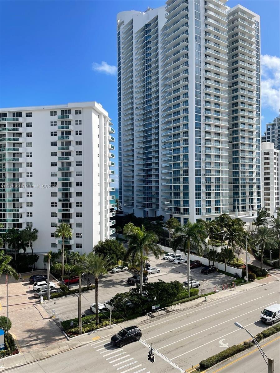 Photo of 3000 Ocean Dr #718, Hollywood, Florida, 33019 -