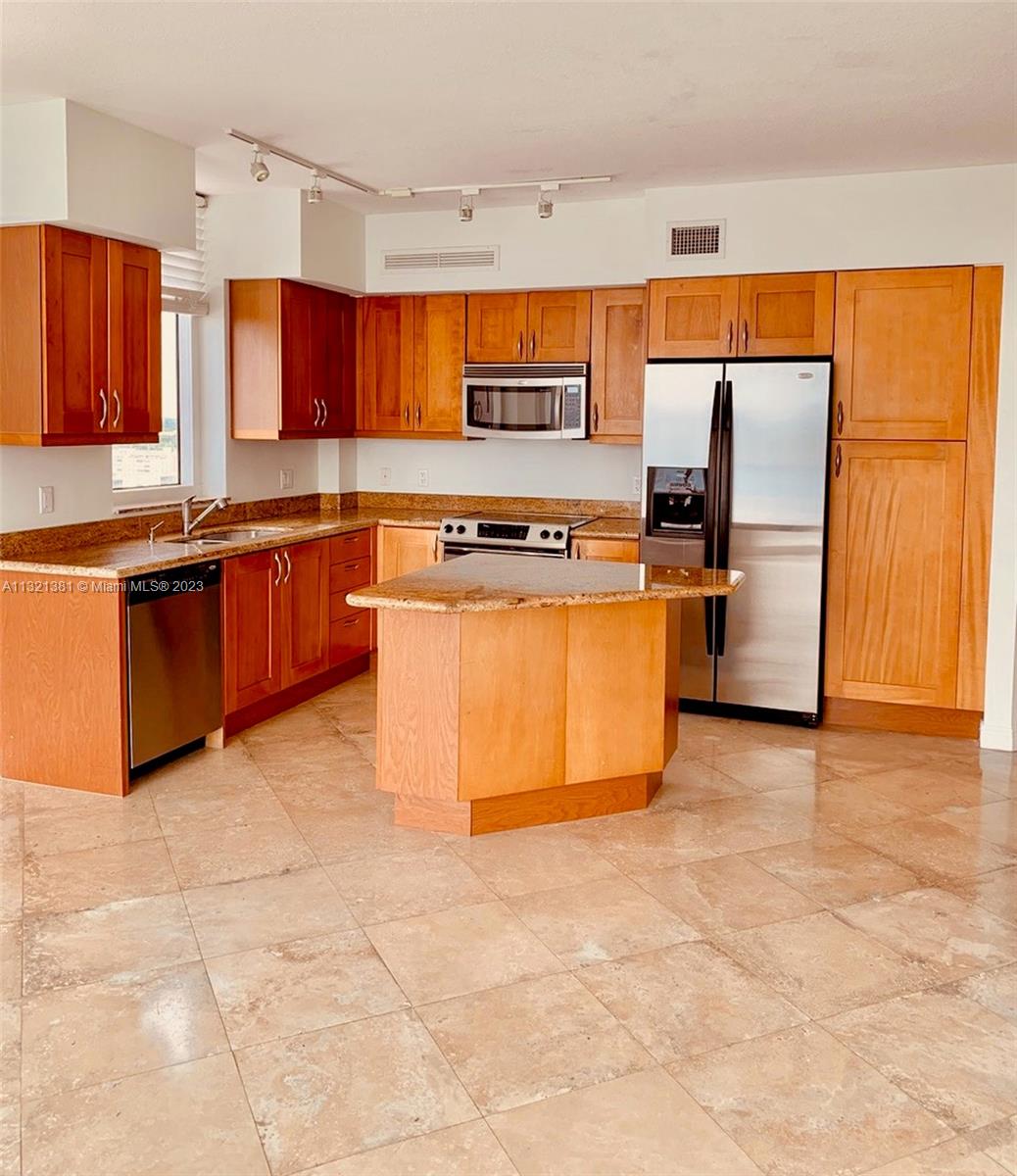 Photo of 1755 Hallandale Beach Blvd #1507E, Hallandale Beach, Florida, 33009 -