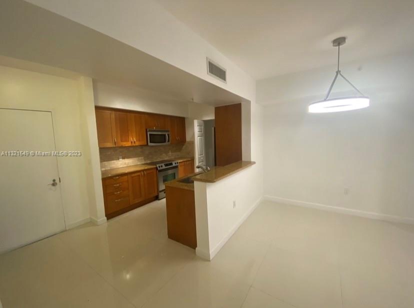 Фото 1755 Hallandale Beach Blvd #1705E, Hallandale Beach, Florida, 33009 -