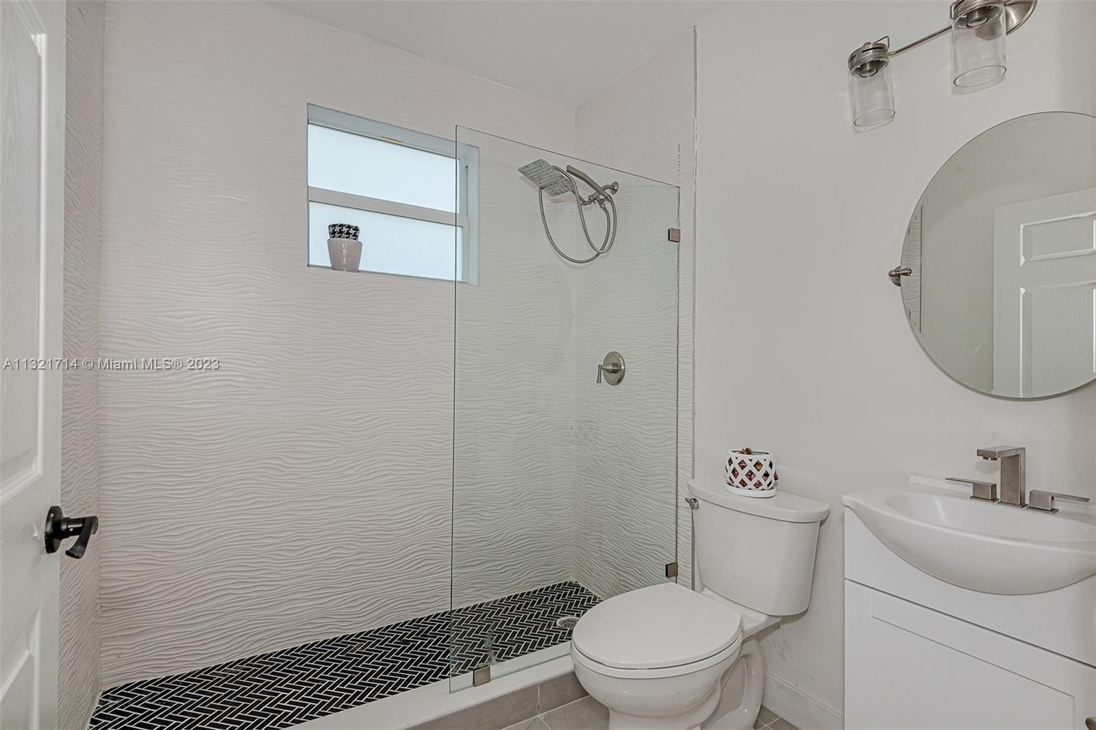 See details / sq. ft. $ 2023-01-13 0 Photo