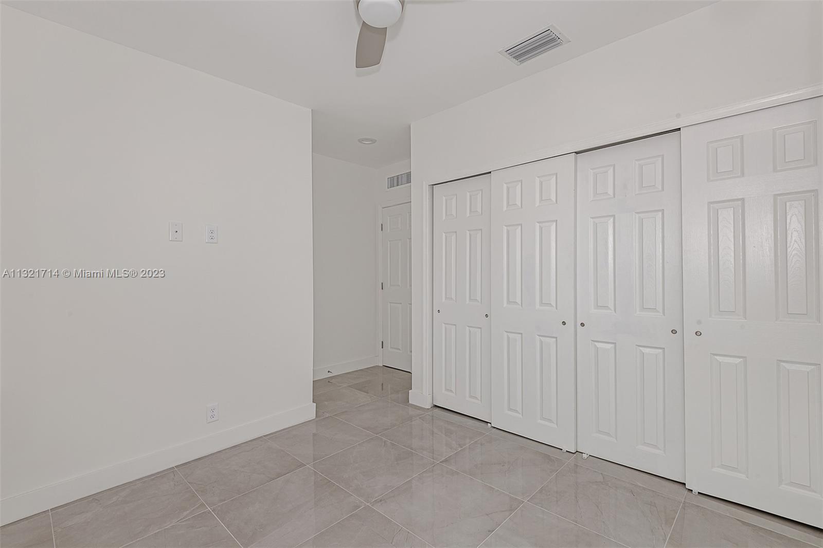 See details / sq. ft. $ 2023-01-13 0 Photo