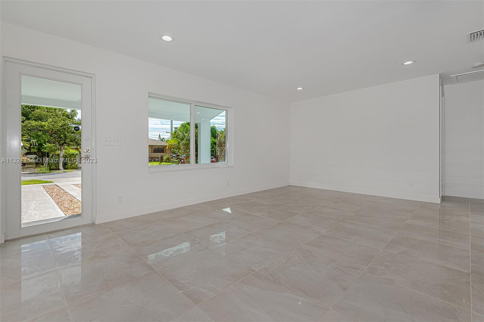 See details / sq. ft. $ 2023-01-13 0 Photo