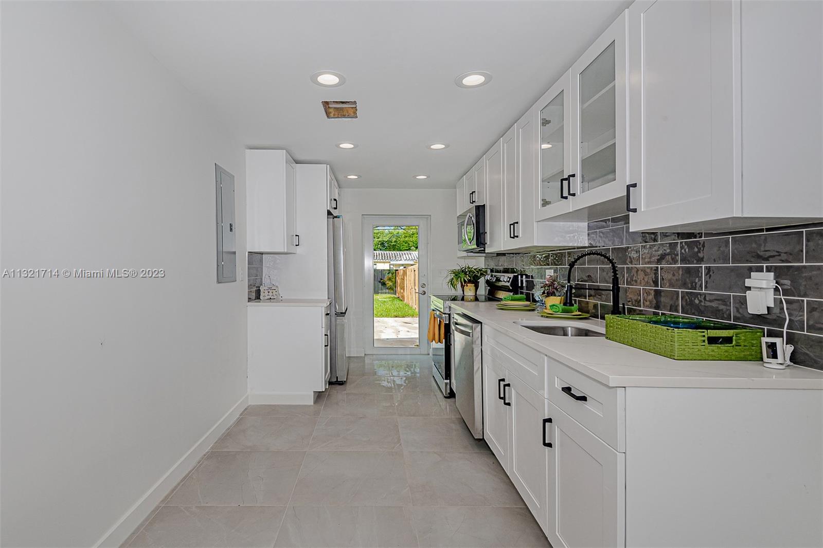 See details / sq. ft. $ 2023-01-13 0 Photo
