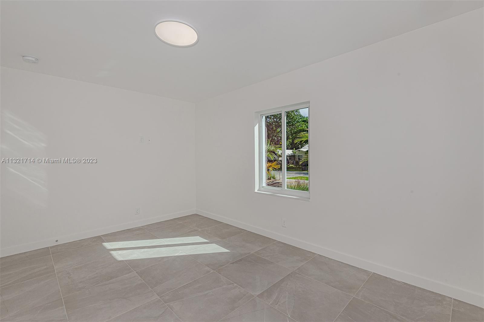 See details / sq. ft. $ 2023-01-13 0 Photo