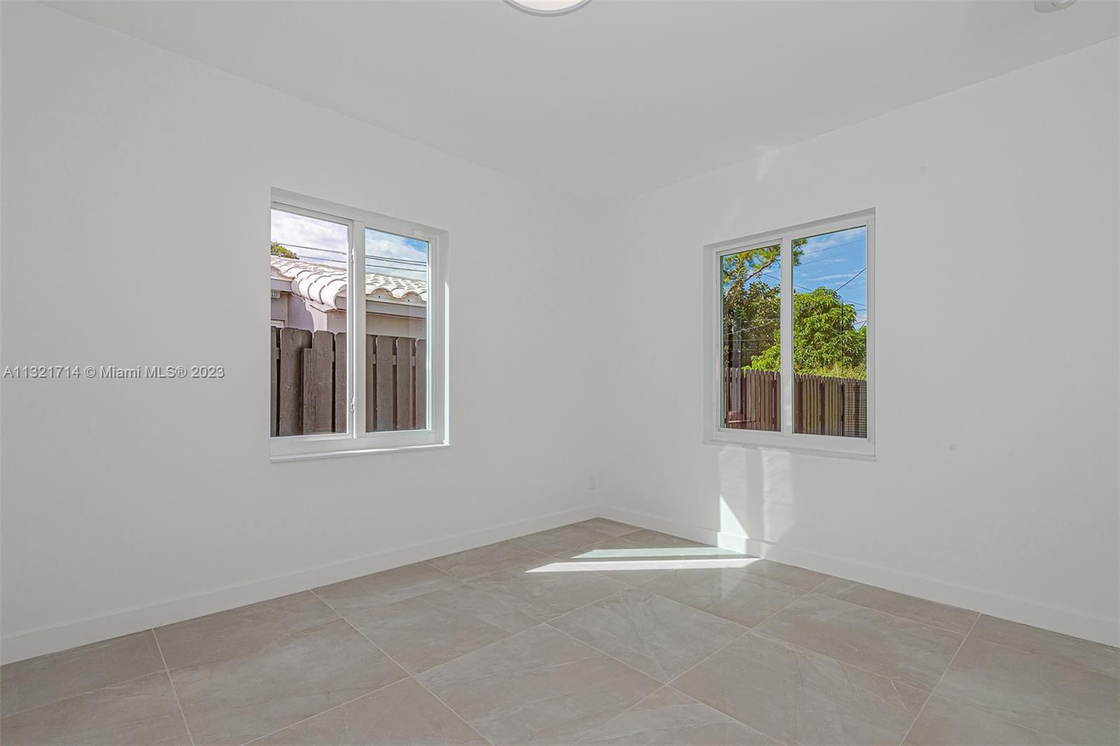See details / sq. ft. $ 2023-01-13 0 Photo