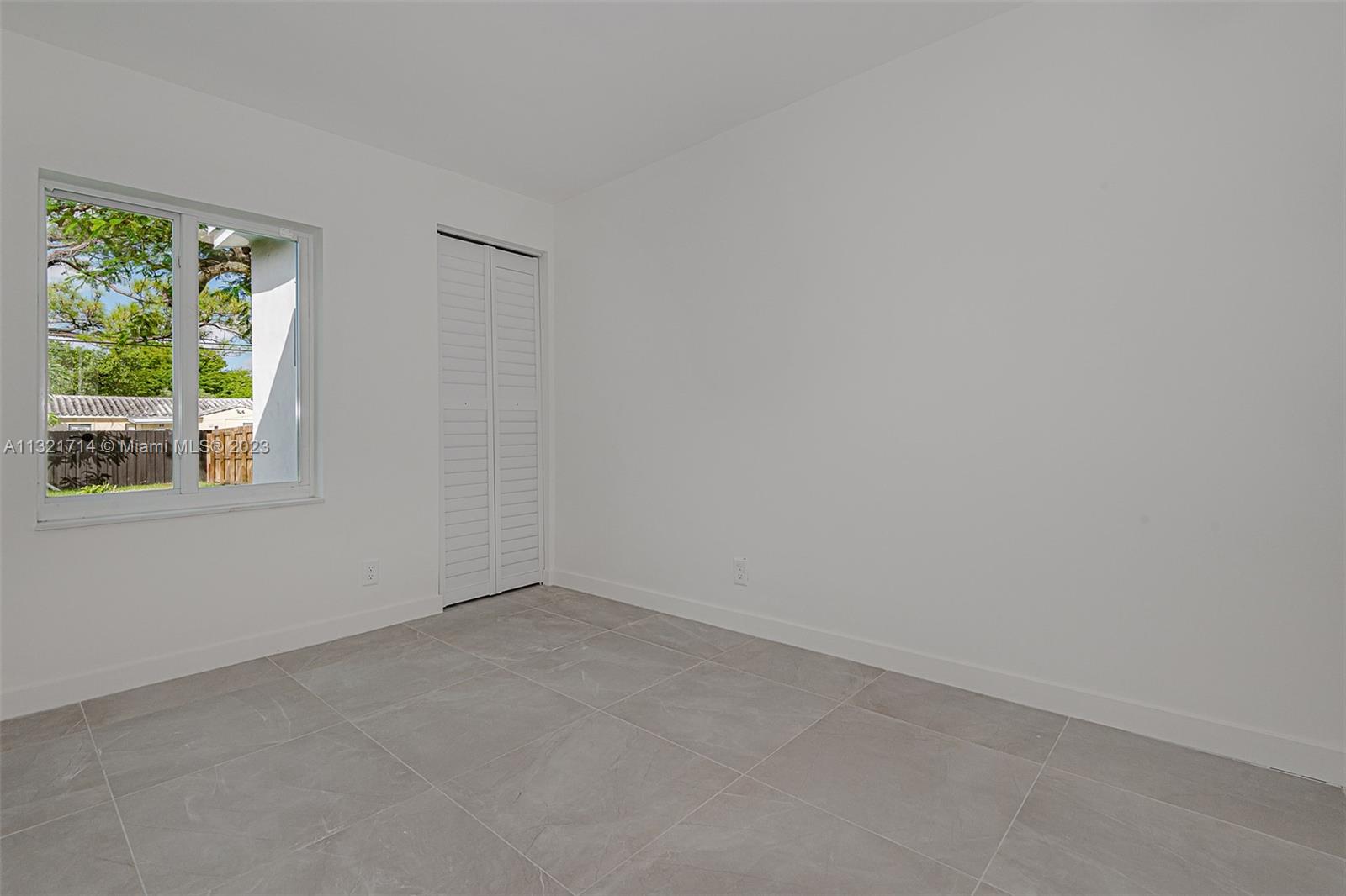 See details / sq. ft. $ 2023-01-13 0 Photo