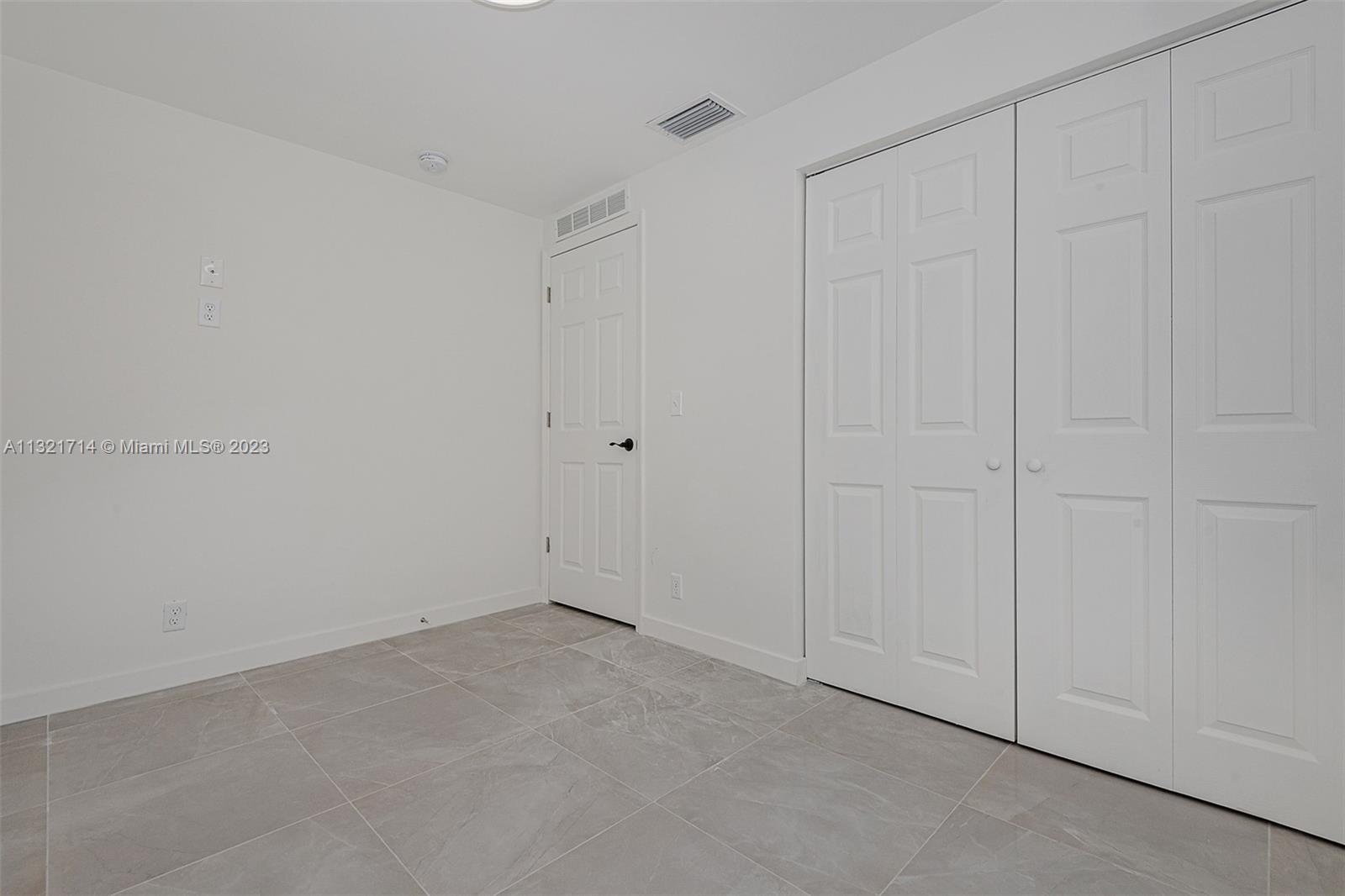 See details / sq. ft. $ 2023-01-13 0 Photo