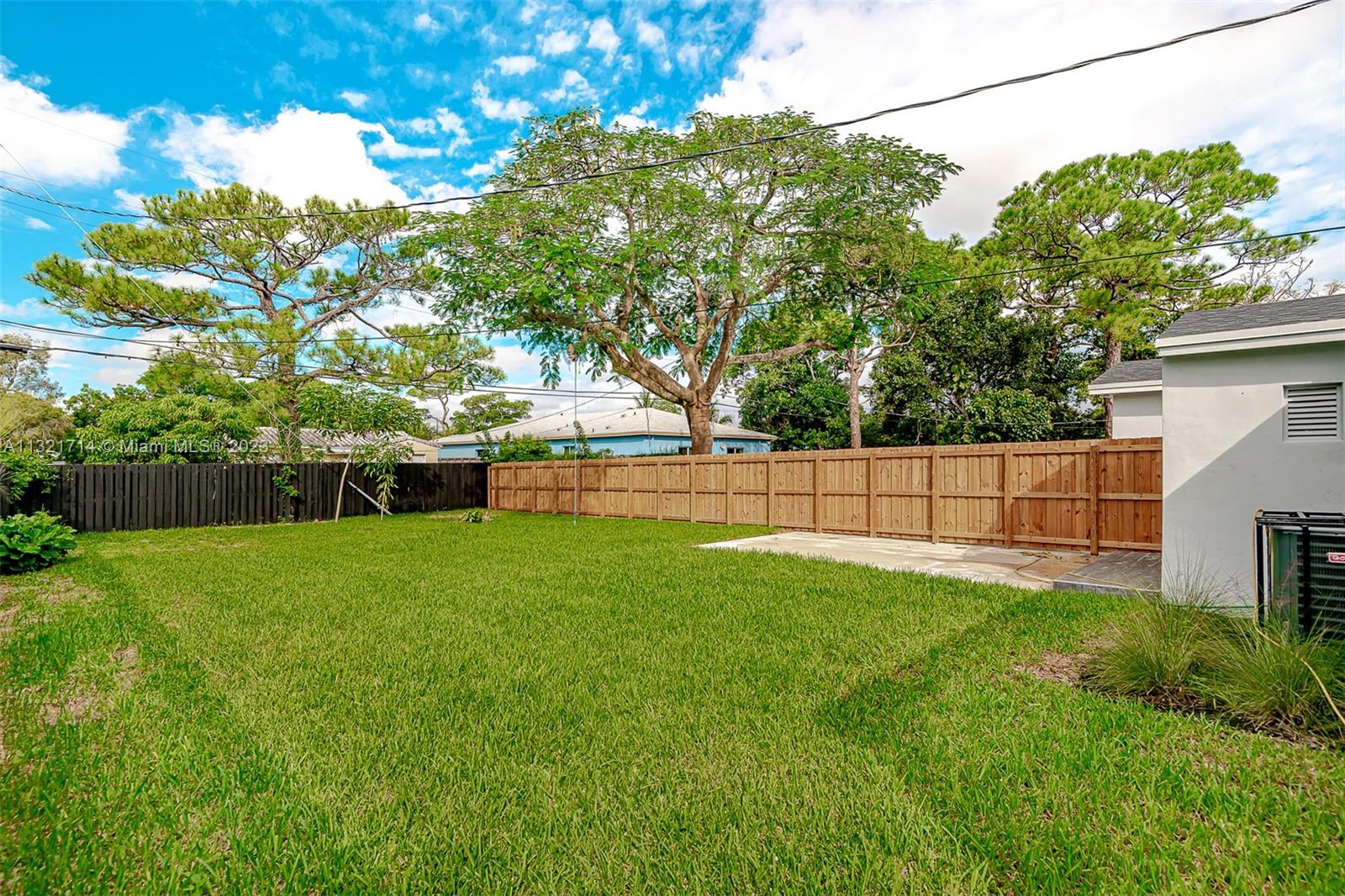 See details / sq. ft. $ 2023-01-13 0 Photo