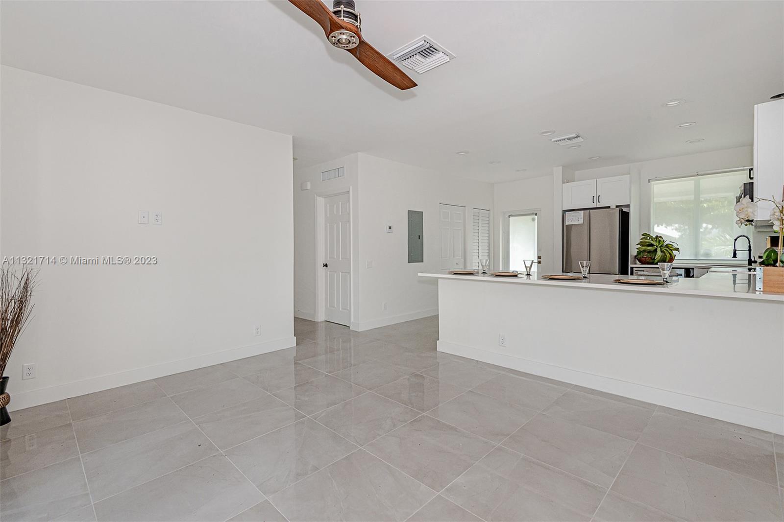 See details / sq. ft. $ 2023-01-13 0 Photo