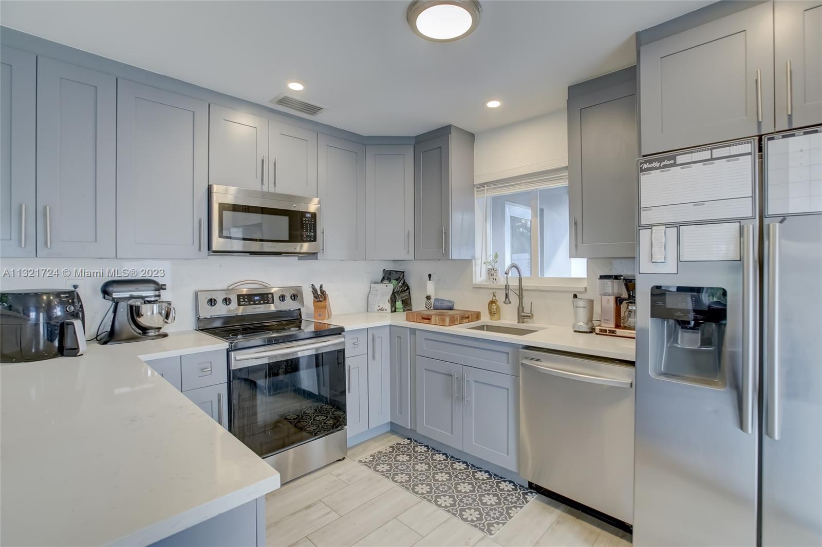 See details / 1763 sq. ft. $ 2023-01-05 0 Photo