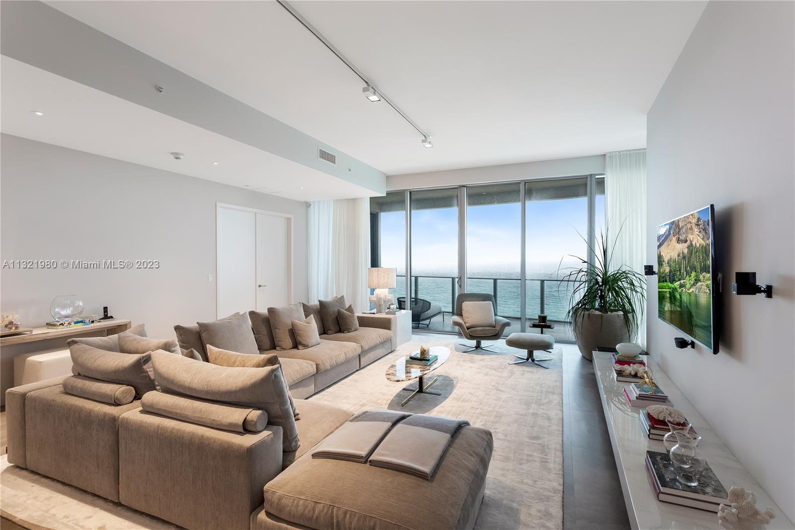 Photo of 17475 Collins Ave #1101, Sunny Isles Beach, Florida, 33160 -
