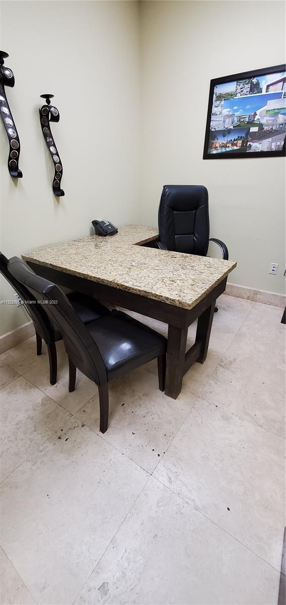 See details 117 / sq. ft. $ 2023-01-03 0 Photo