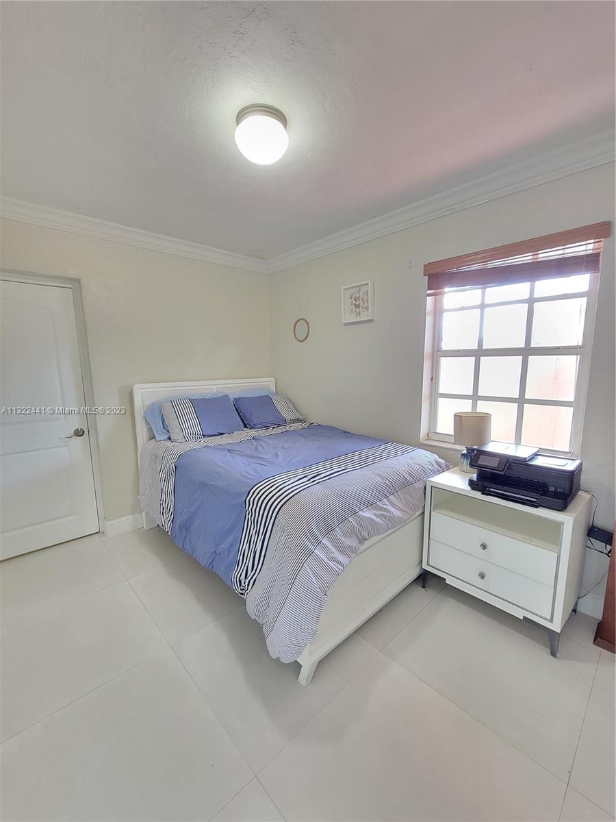 See details / 1876 sq. ft. $ 2023-01-04 0 Photo