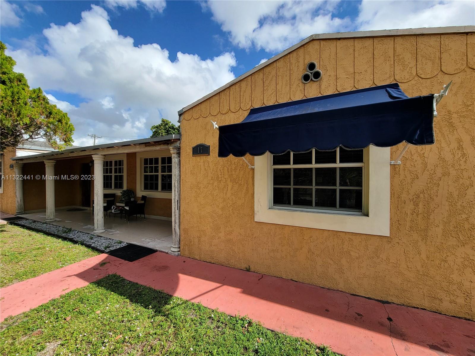 See details / 1876 sq. ft. $ 2023-01-04 0 Photo