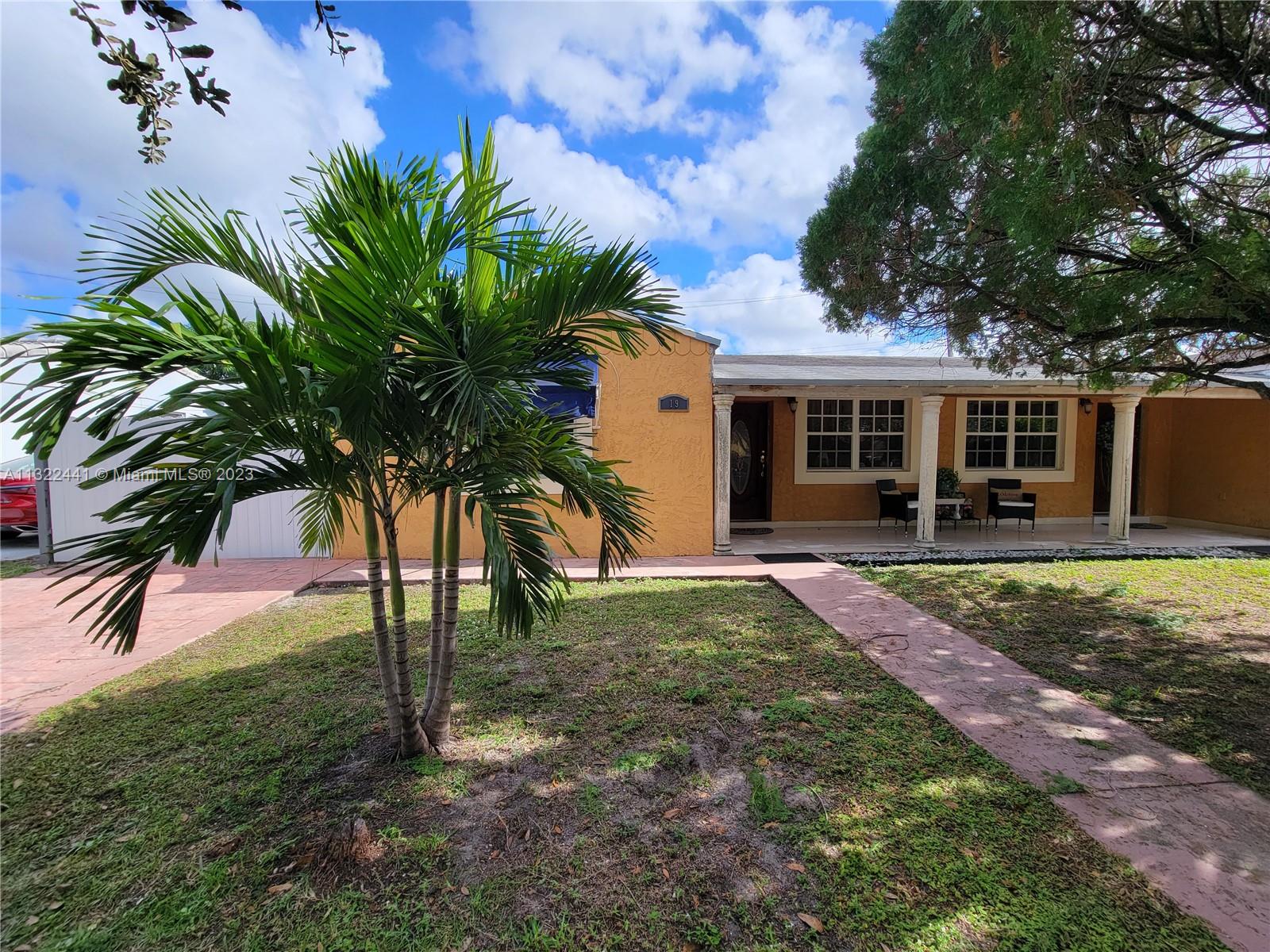 See details / 1876 sq. ft. $ 2023-01-04 0 Photo