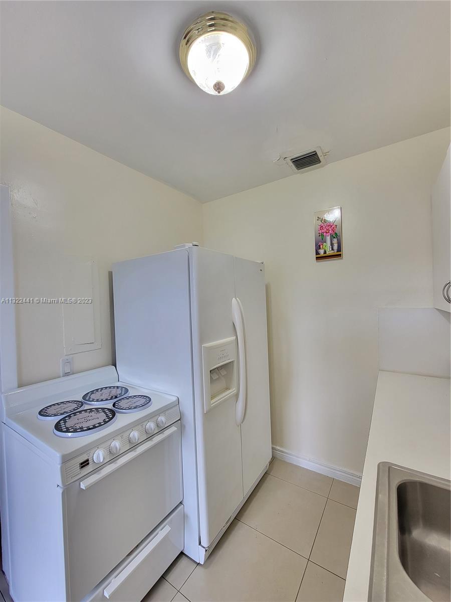 See details / 1876 sq. ft. $ 2023-01-04 0 Photo