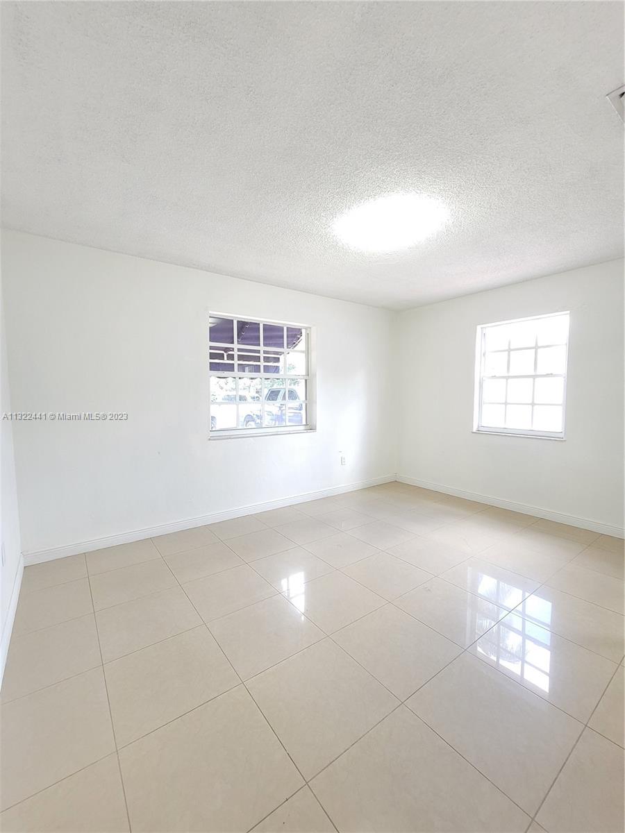 See details / 1876 sq. ft. $ 2023-01-04 0 Photo