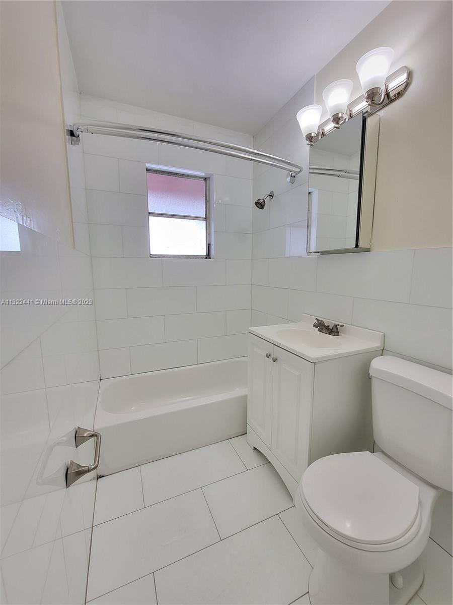 See details / 1876 sq. ft. $ 2023-01-04 0 Photo