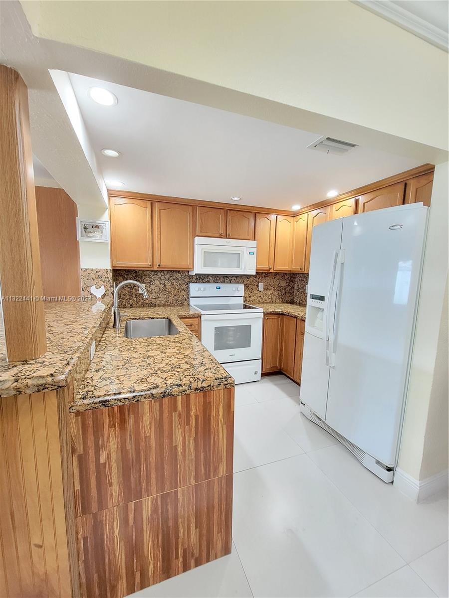 See details / 1876 sq. ft. $ 2023-01-04 0 Photo