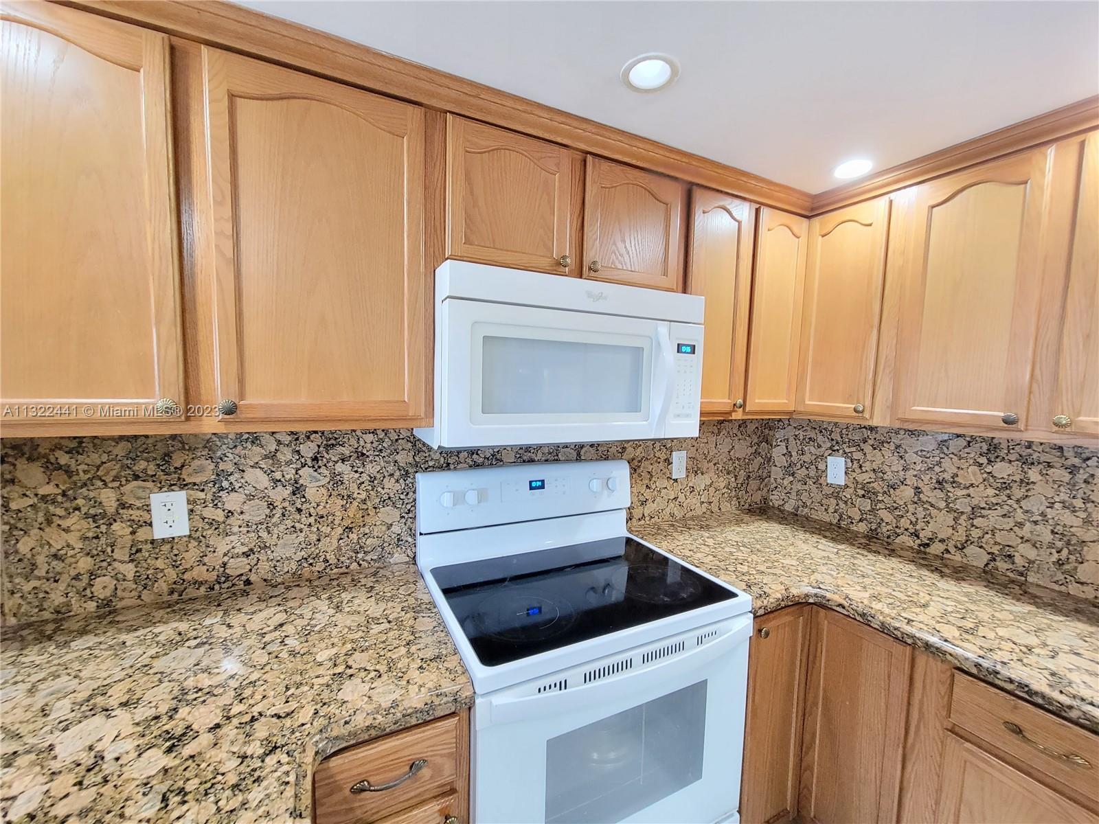 See details / 1876 sq. ft. $ 2023-01-04 0 Photo