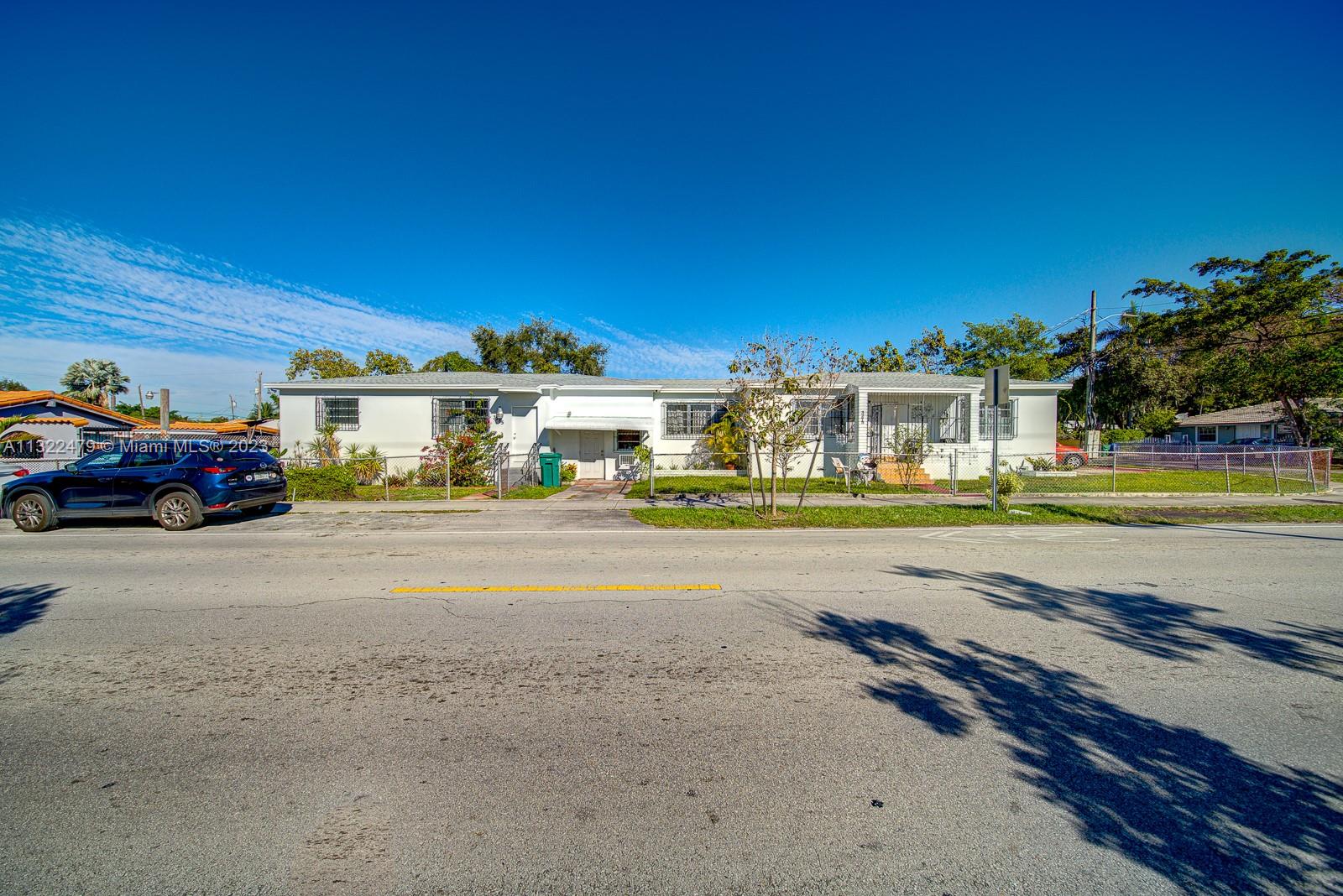 See details / 2304 sq. ft. $ 2023-01-04 0 Photo