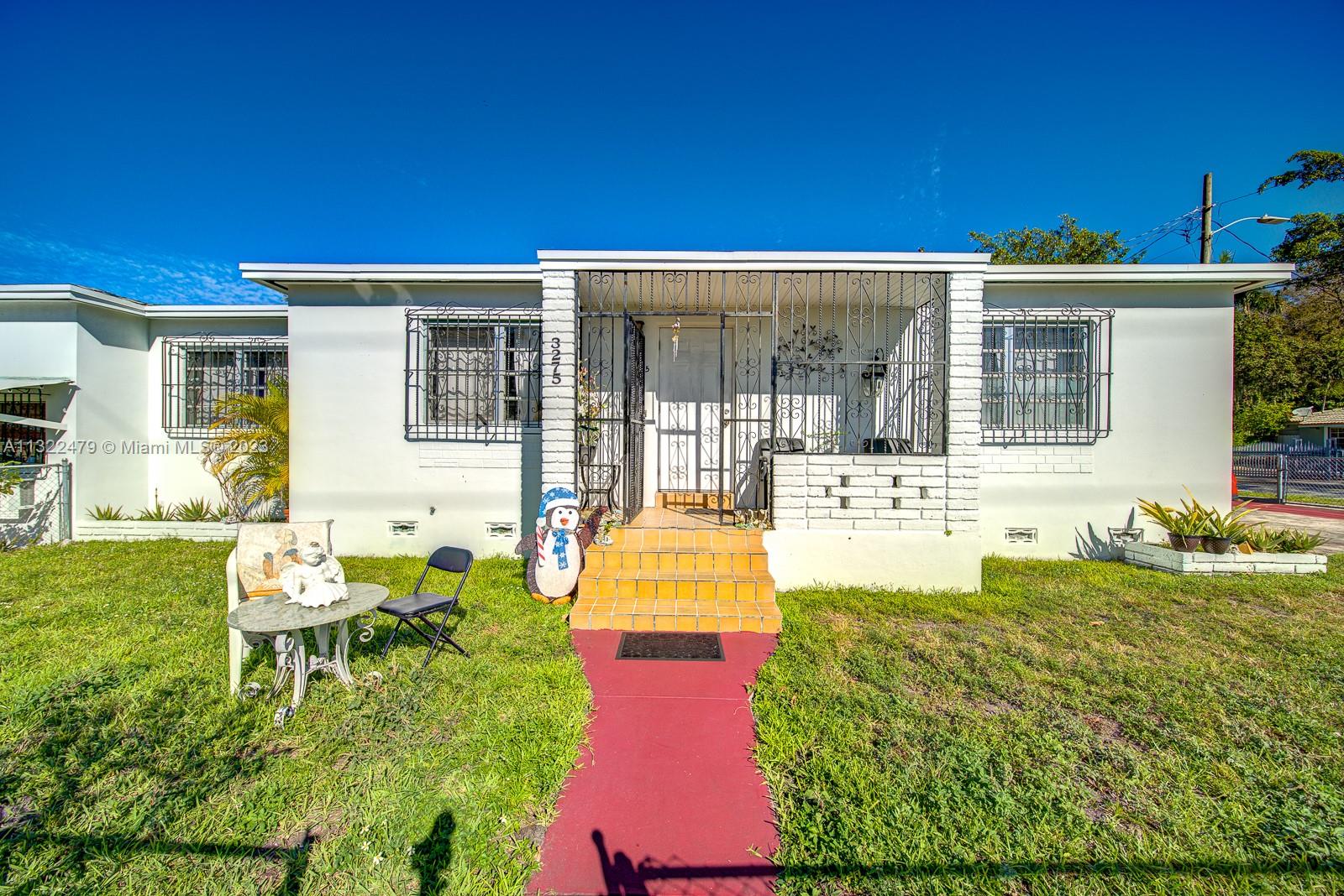 See details / 2304 sq. ft. $ 2023-01-04 0 Photo