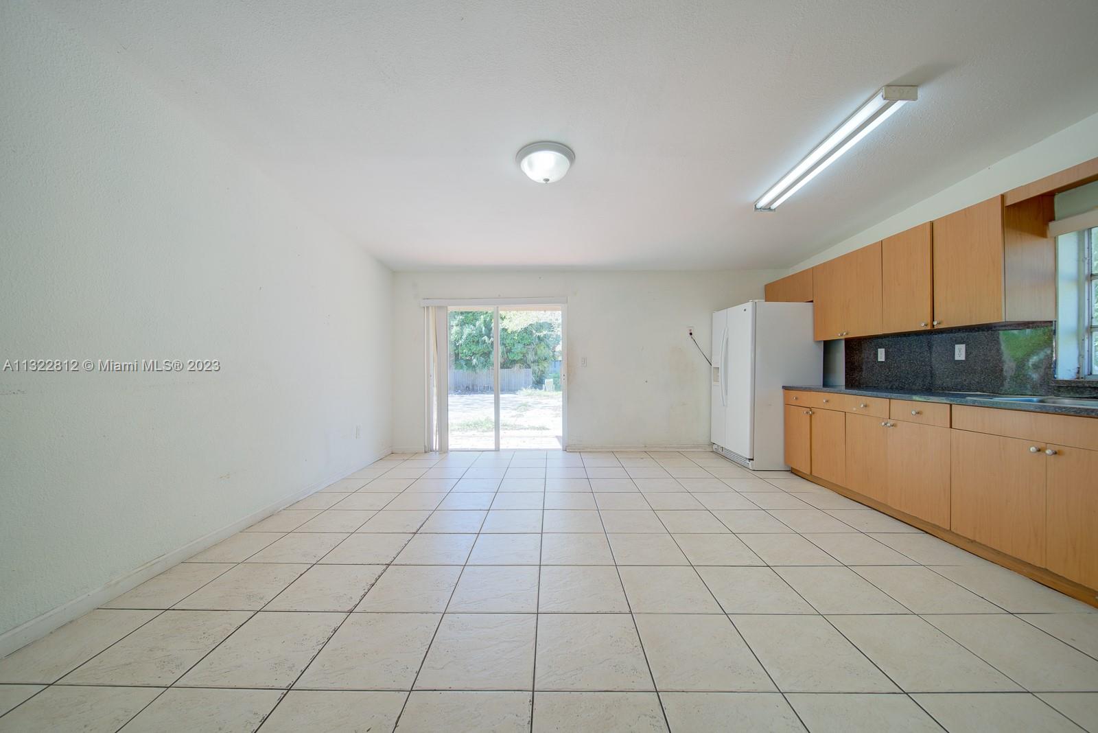 See details / 3842 sq. ft. $ 2023-01-05 0 Photo