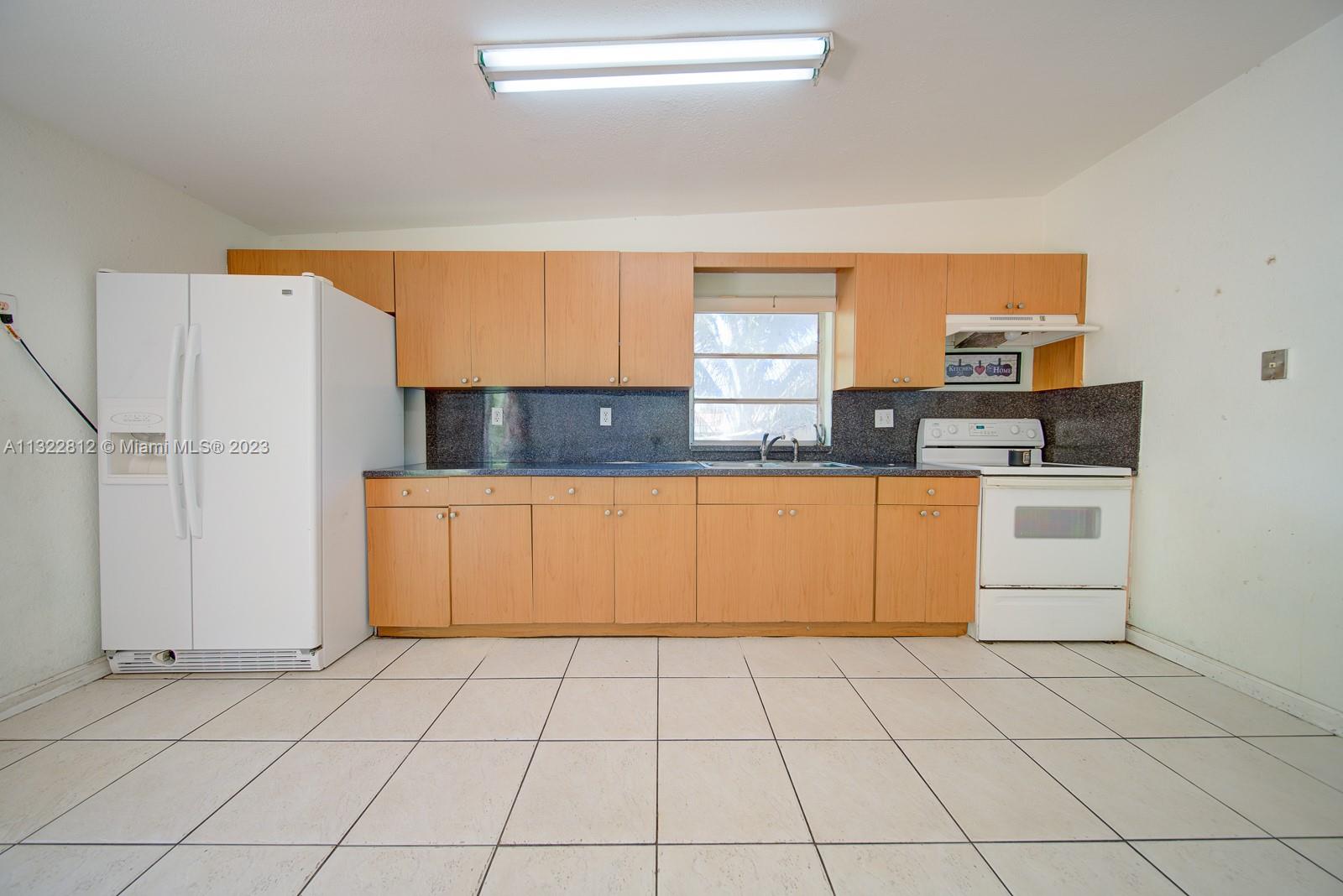 See details / 3842 sq. ft. $ 2023-01-05 0 Photo