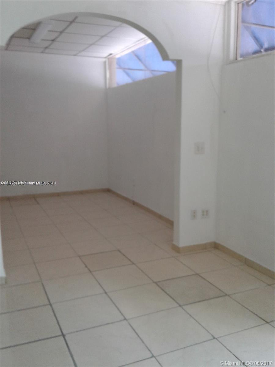 See details 1693 / sq. ft. $ 2023-01-24 0 Photo