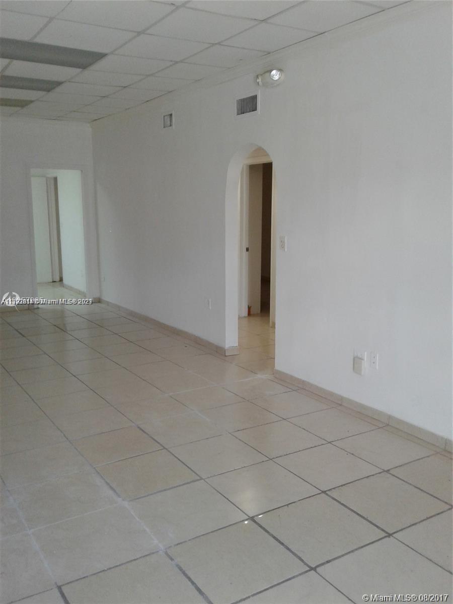 See details 1693 / sq. ft. $ 2023-01-24 0 Photo