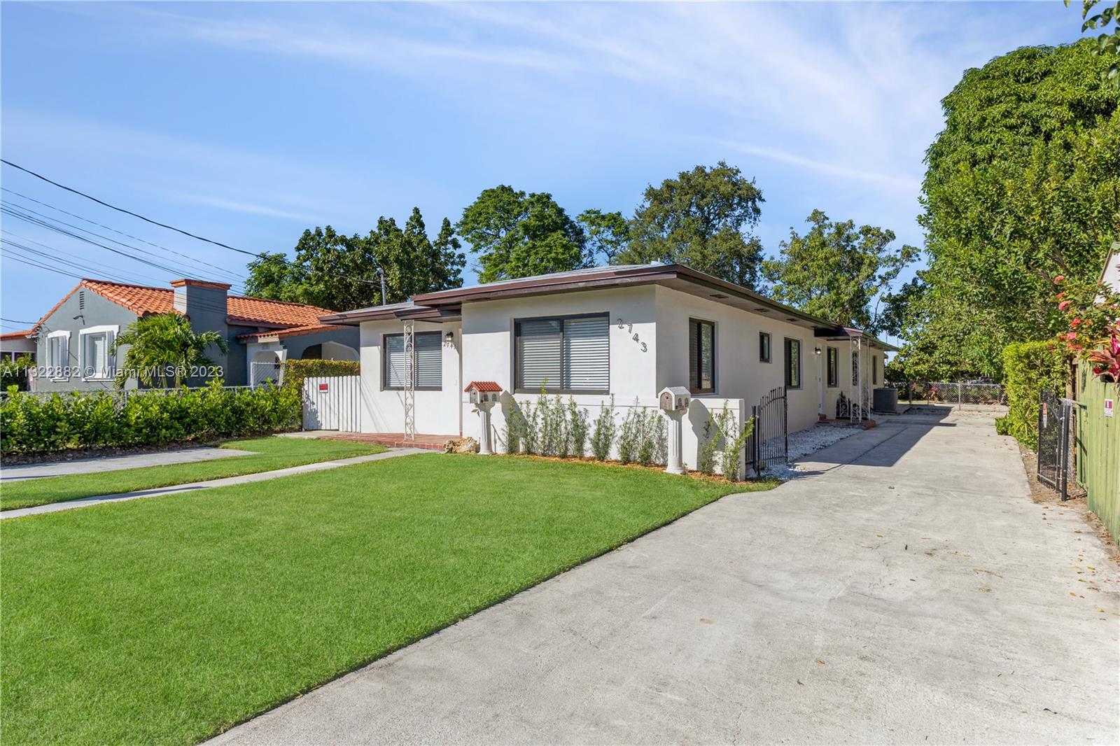 See details / 2202 sq. ft. $ 2023-01-13 0 Photo
