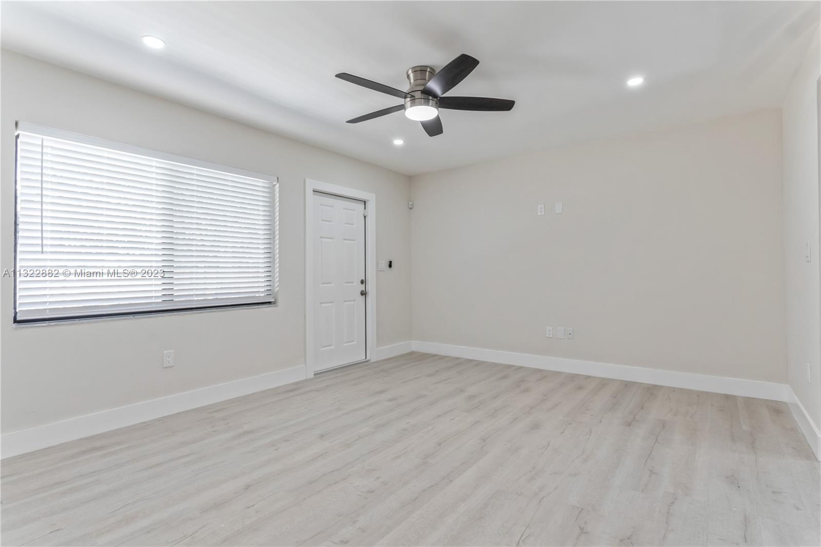 See details / 2202 sq. ft. $ 2023-01-13 0 Photo
