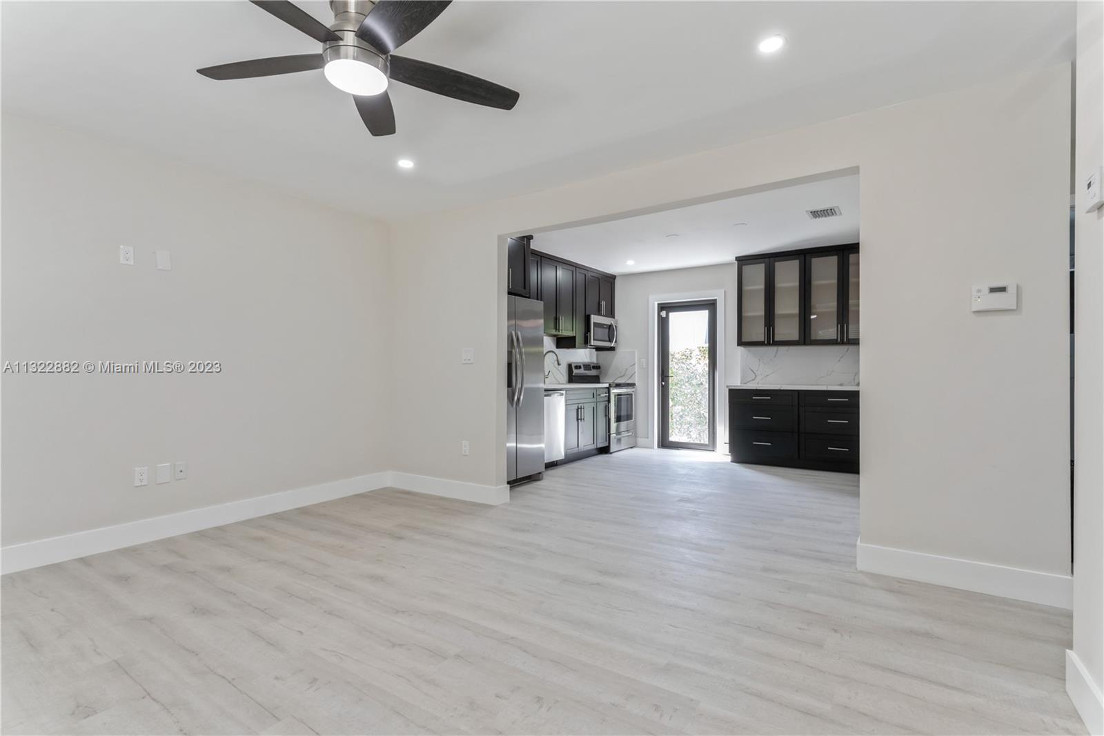 See details / 2202 sq. ft. $ 2023-01-13 0 Photo