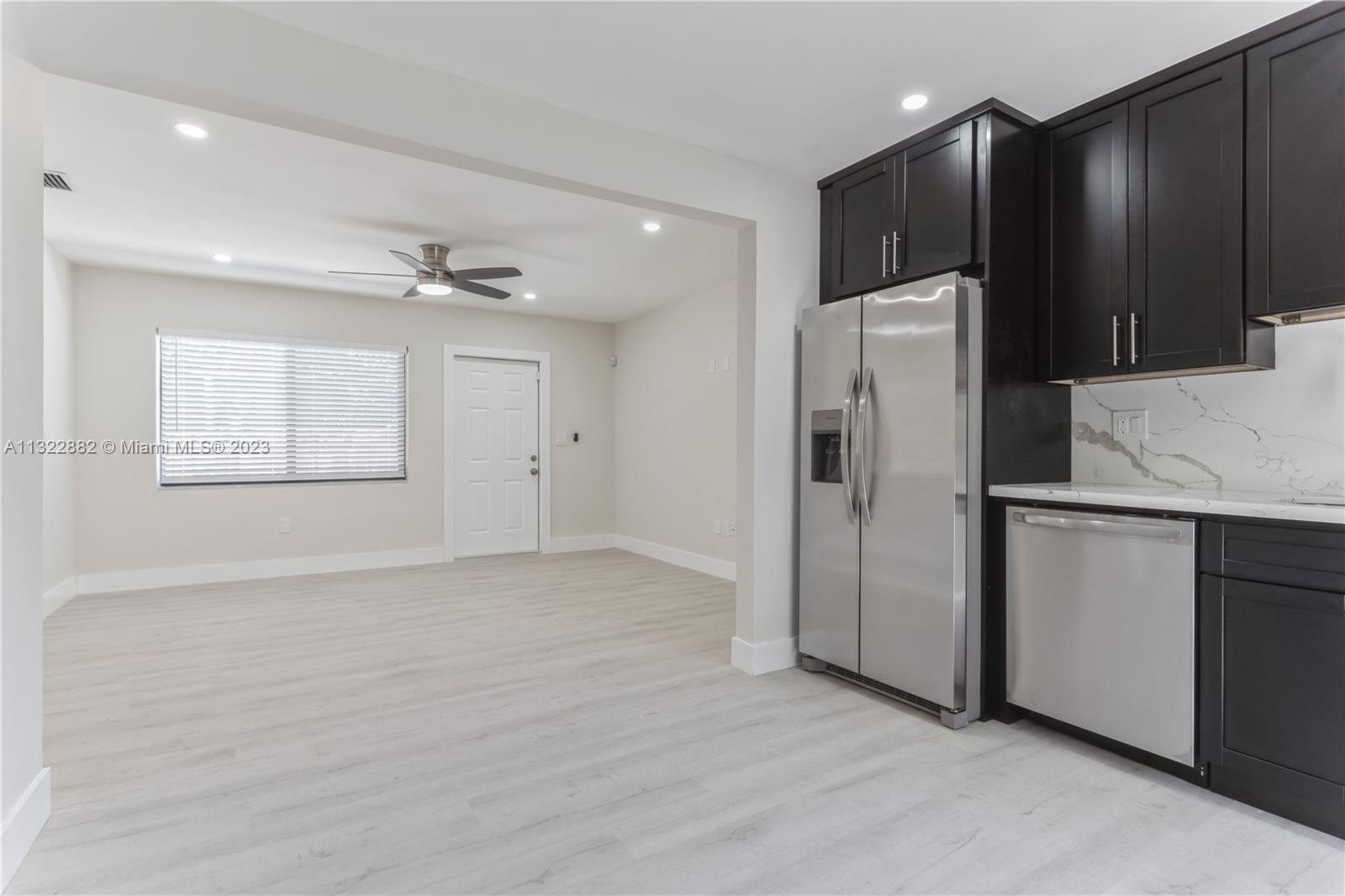 See details / 2202 sq. ft. $ 2023-01-13 0 Photo
