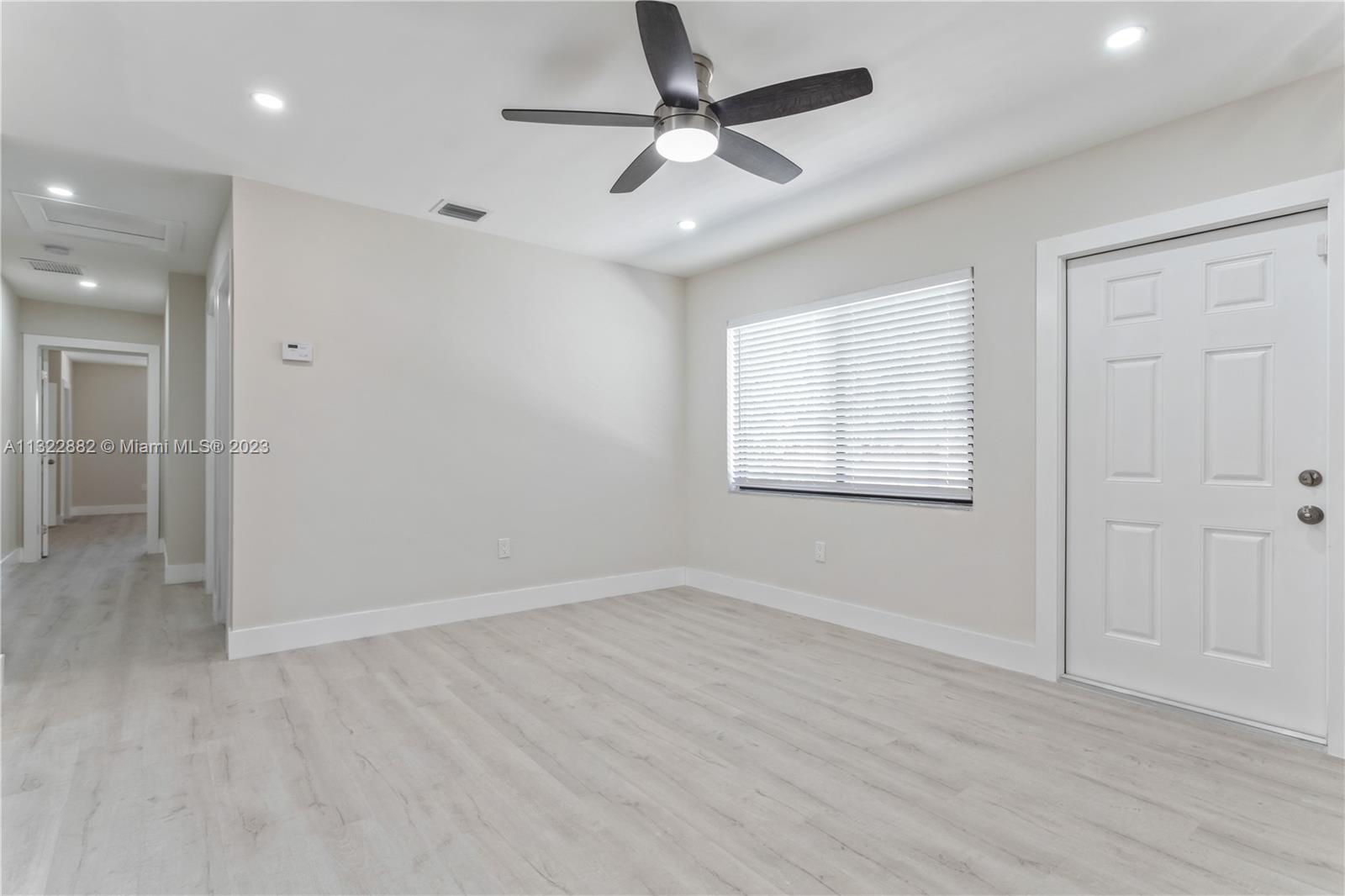 See details / 2202 sq. ft. $ 2023-01-13 0 Photo