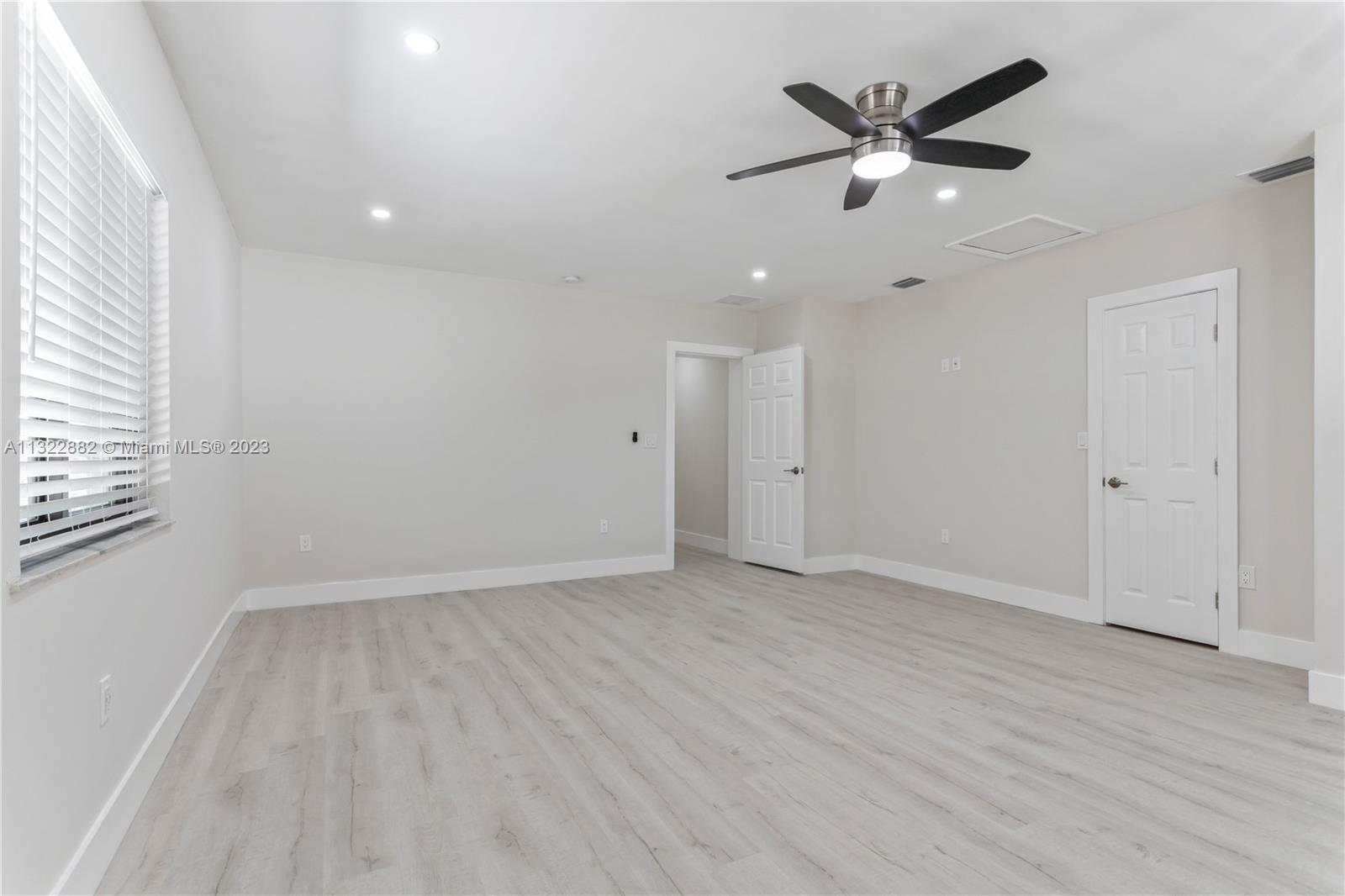 See details / 2202 sq. ft. $ 2023-01-13 0 Photo