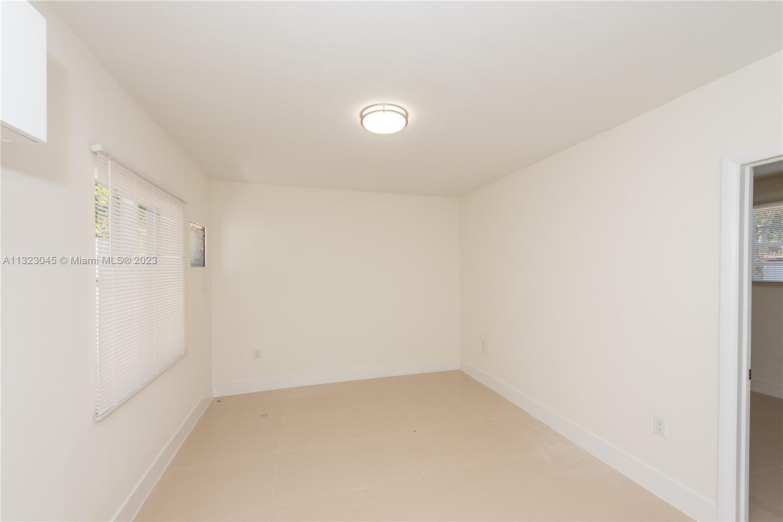 See details / 1199 sq. ft. $ 2023-01-05 0 Photo