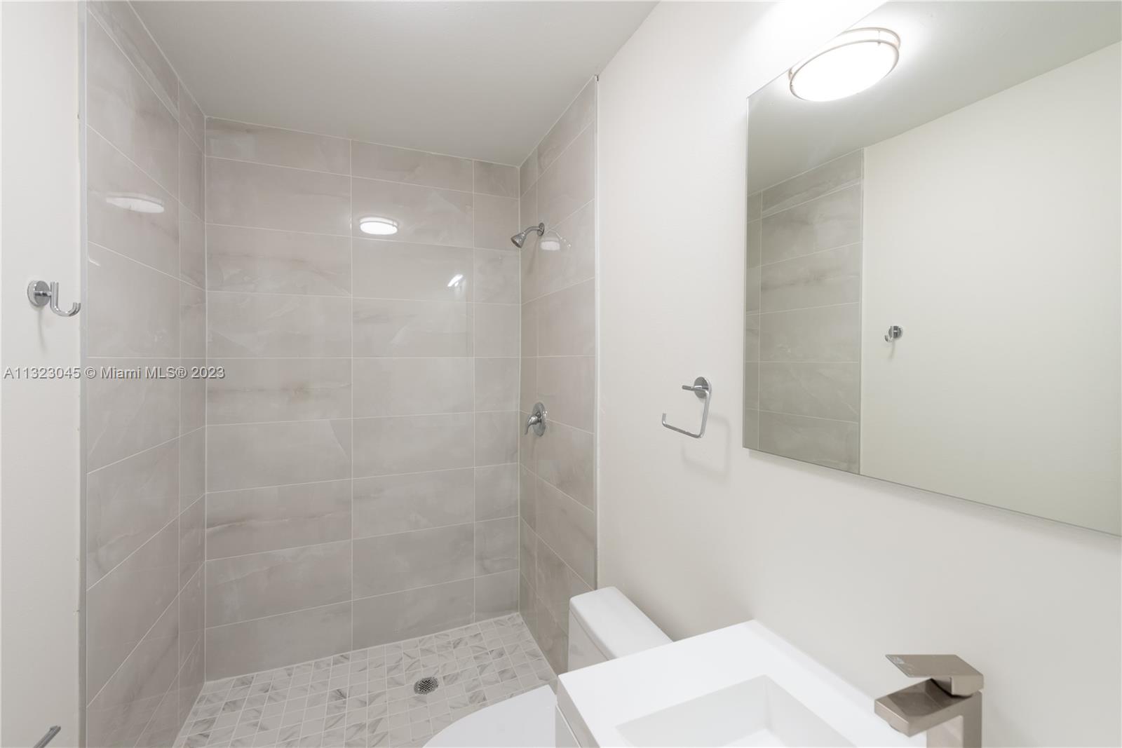 See details / 1199 sq. ft. $ 2023-01-05 0 Photo
