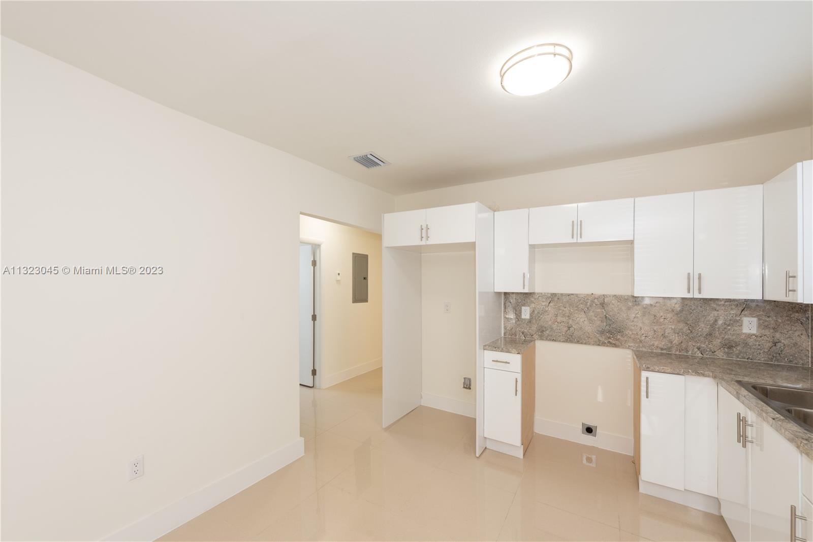 See details / 1199 sq. ft. $ 2023-01-05 0 Photo